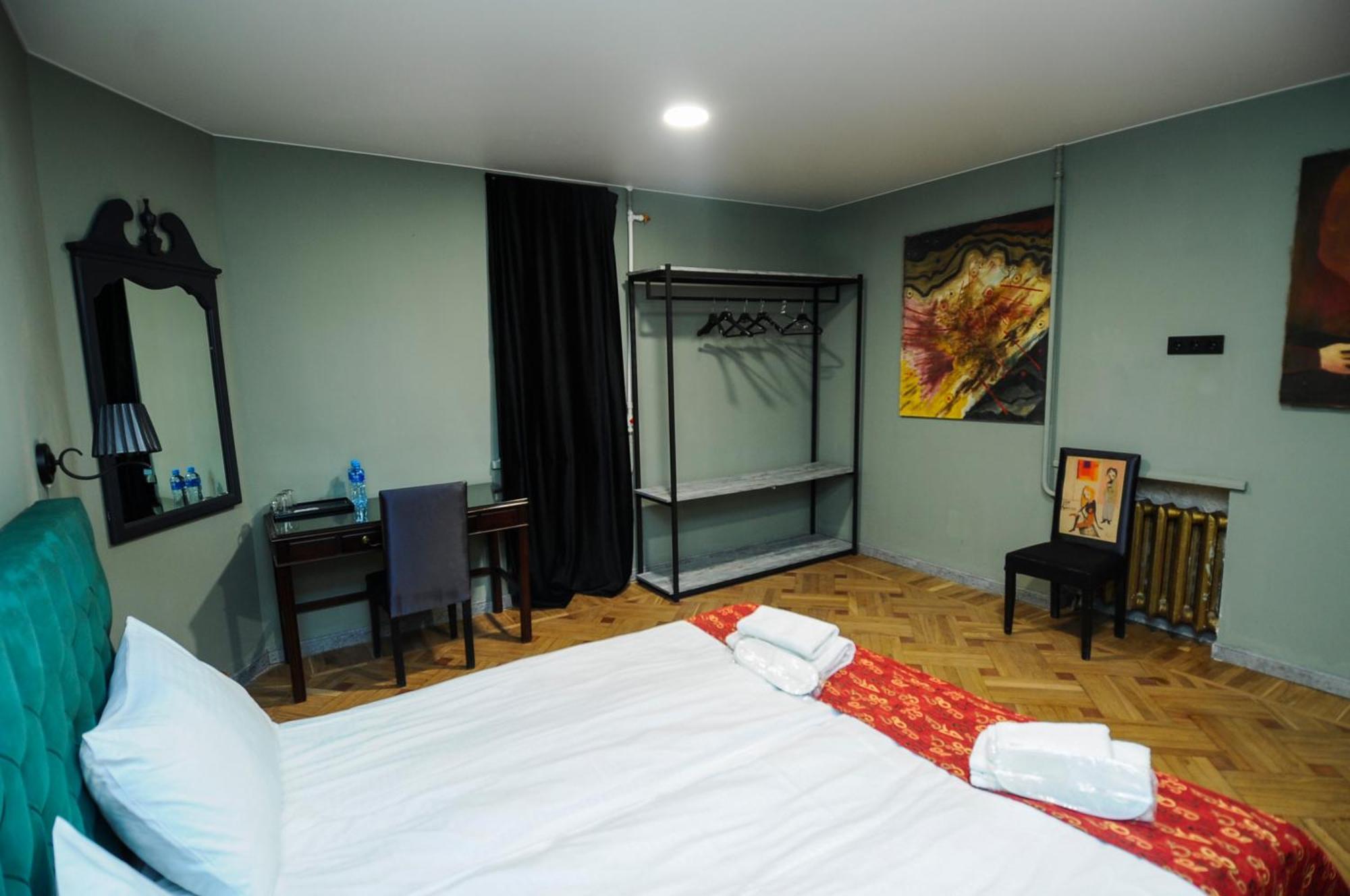 Art Hotel Home Tbilissi Extérieur photo