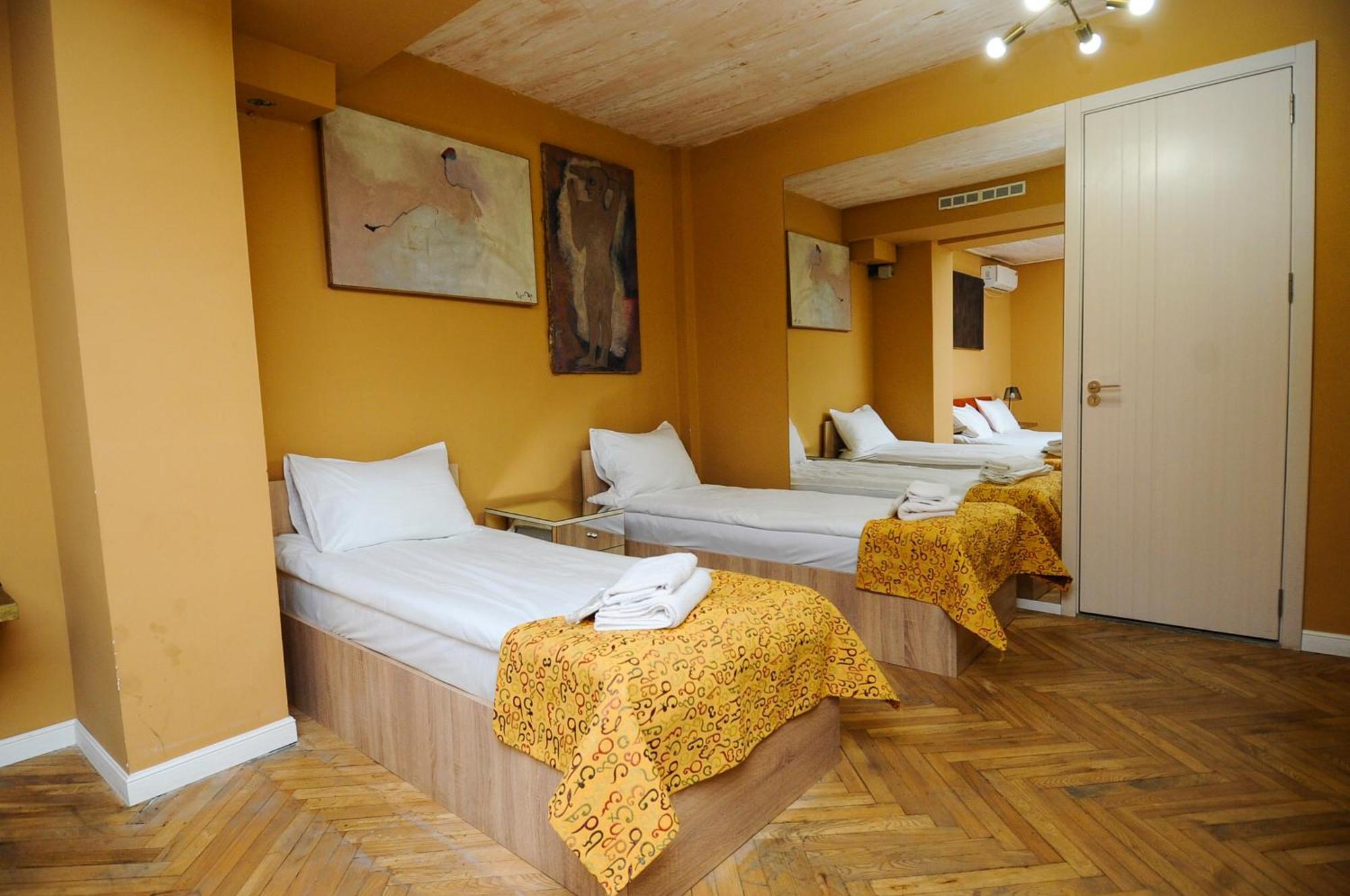 Art Hotel Home Tbilissi Extérieur photo